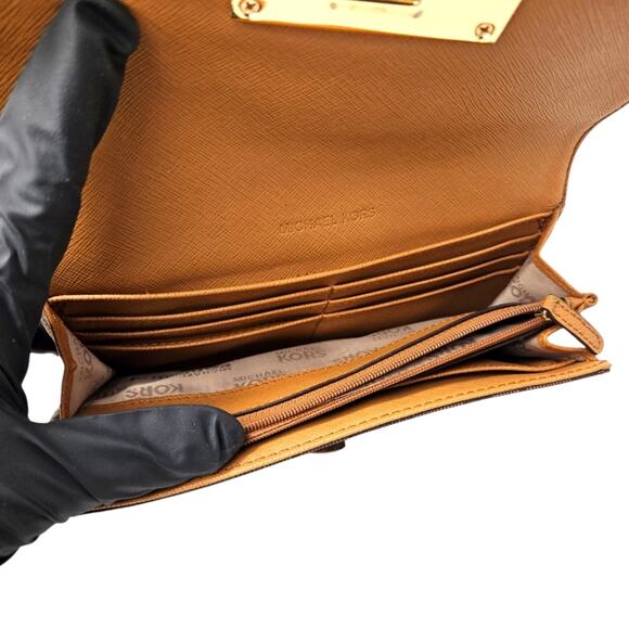 Michael Kors Callie Carry All Wallet - Picture 9 of 11